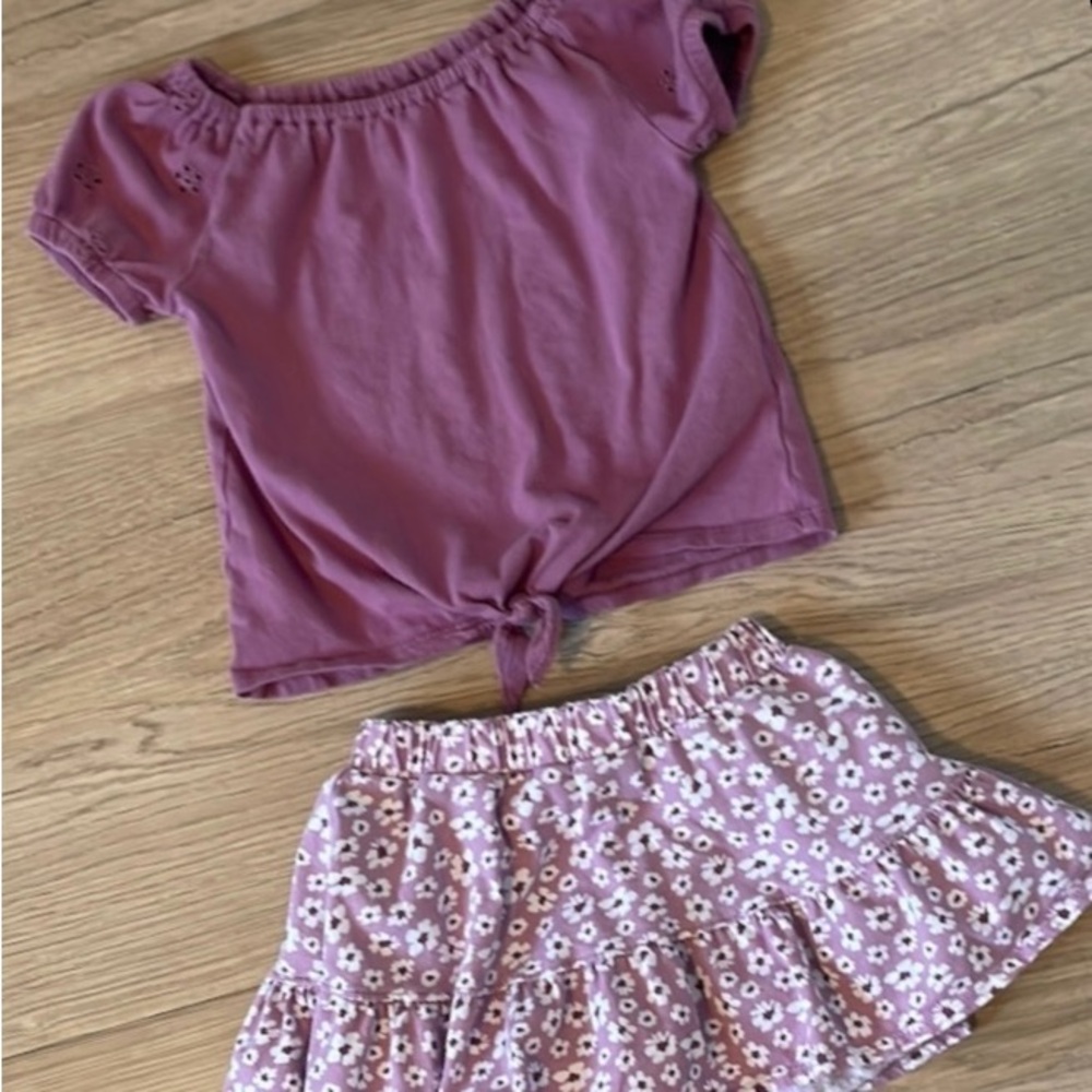 Carter’s 3T 2 piece Pink Floral Skirt Set